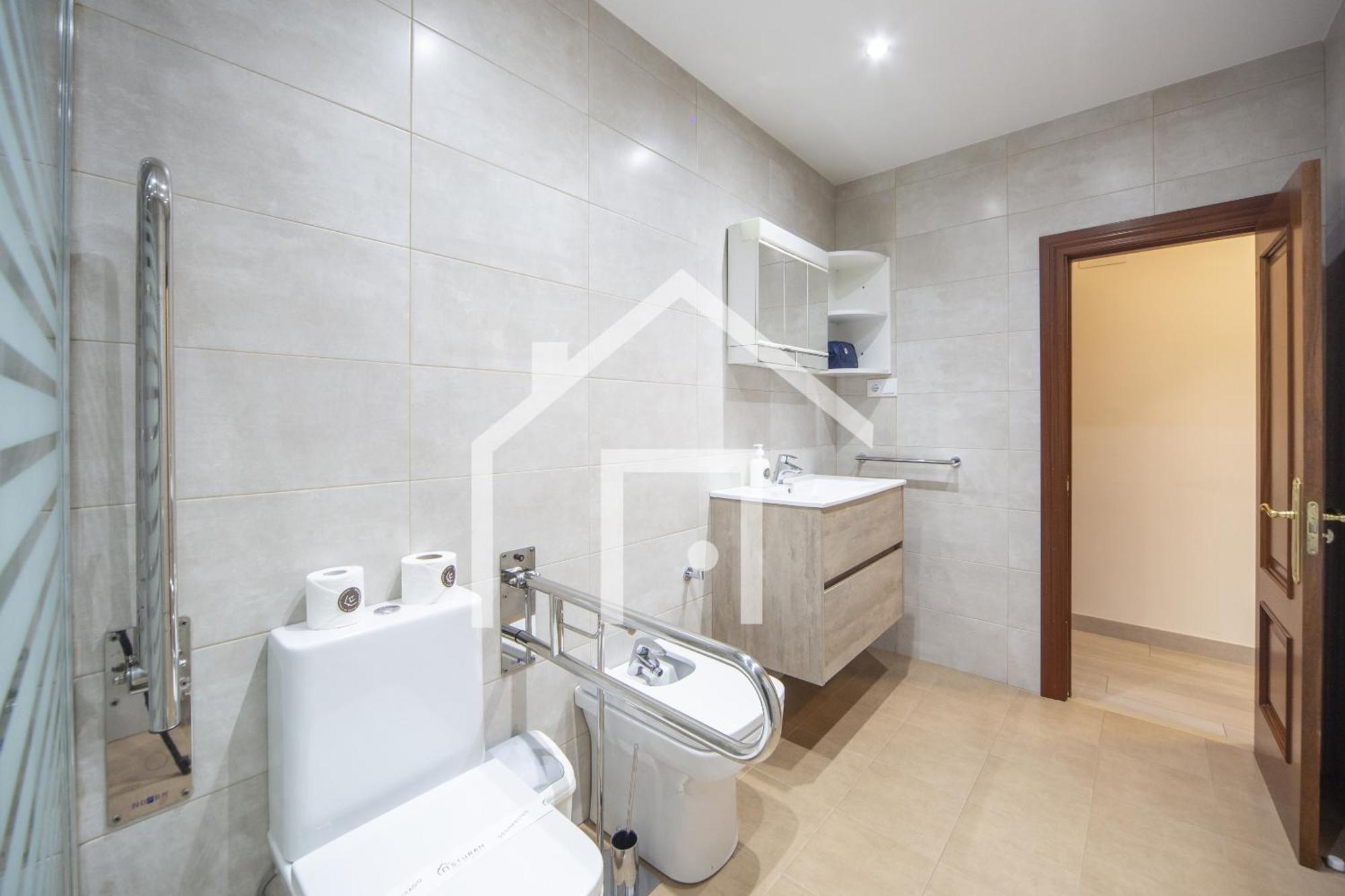 Atico Quintana II - Con Terraza, En El Centro Con Wifi Y Garaje Apartment Oviedo Exterior photo